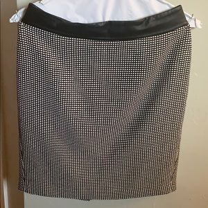 Faux Leather Trim Pencil Skirt